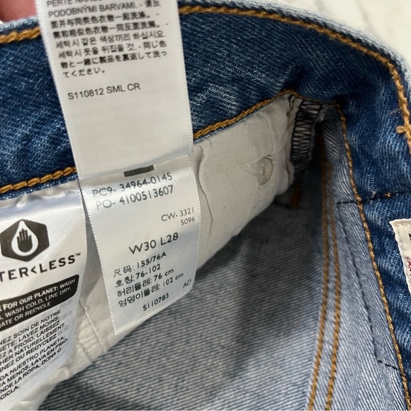 Levi’s Premium Wedgie Straight Leg Jeans High Rise Oxnard Drive Wash 34964-0145 - Picture 11 of 16